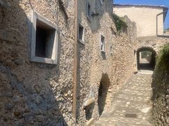 Casa Bi/Trifamiliare in Residenziale
