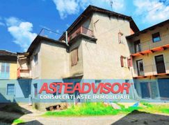 Casa Bi/Trifamiliare in Residenziale