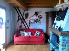 Casa Bi/Trifamiliare in Residenziale