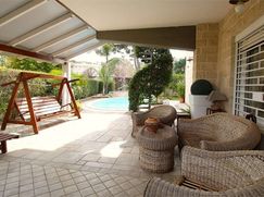 Casa Bi/Trifamiliare in Residenziale