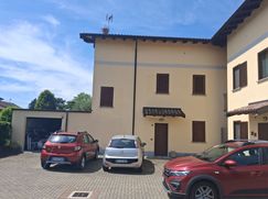Casa Bi/Trifamiliare in Residenziale