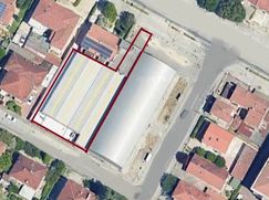 Negozio/Locale commerciale in Commerciale