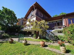 Casa Bi/Trifamiliare in Residenziale