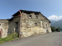 Casa Bi/Trifamiliare in Residenziale