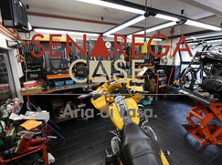 Attività/Licenza (con o senza mura) in Commerciale