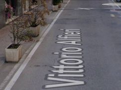 Negozio/Locale commerciale in Commerciale