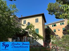 Casa Bi/Trifamiliare in Residenziale
