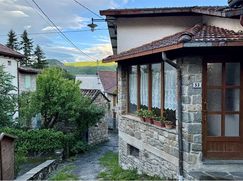Casa Bi/Trifamiliare in Residenziale