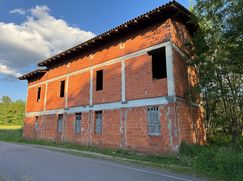 Casa Bi/Trifamiliare in Residenziale