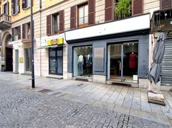 Negozio/Locale commerciale in Commerciale