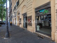 Negozio/Locale commerciale in Commerciale