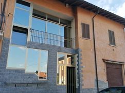 Casa Bi/Trifamiliare in Residenziale