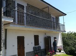 Casa Bi/Trifamiliare in Residenziale