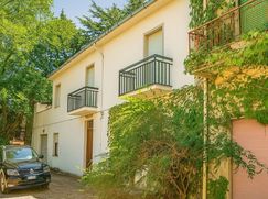 Casa Bi/Trifamiliare in Residenziale