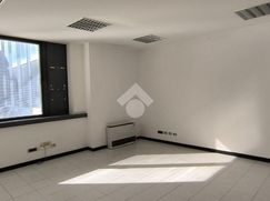 Ufficio in Commerciale
