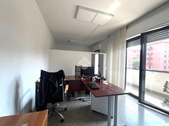 Ufficio in Commerciale