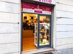 Negozio/Locale commerciale in Commerciale
