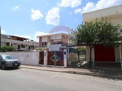 Casa Bi/Trifamiliare in Residenziale