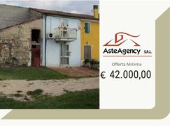Casa Bi/Trifamiliare in Residenziale