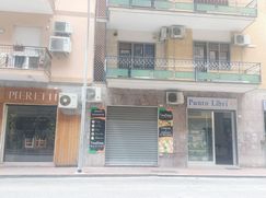 Negozio/Locale commerciale in Commerciale