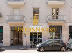 Negozio/Locale commerciale in Commerciale