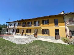 Casa Bi/Trifamiliare in Residenziale