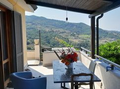 Casa Bi/Trifamiliare in Residenziale