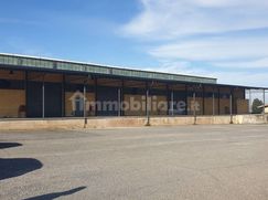 Capannone in Commerciale