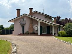 Villa in Residenziale