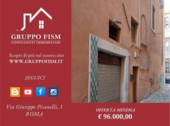 Negozio/Locale commerciale in Commerciale
