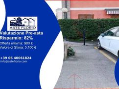 Box/posto auto in Residenziale