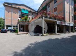 Negozio/Locale commerciale in Commerciale