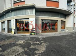 Negozio/Locale commerciale in Commerciale