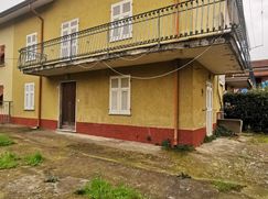 Casa Bi/Trifamiliare in Residenziale