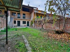 Casa Bi/Trifamiliare in Residenziale