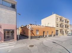 Casa Bi/Trifamiliare in Residenziale