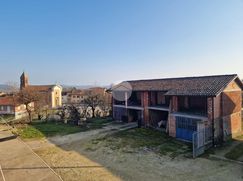 Casa Bi/Trifamiliare in Residenziale