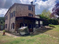 Casa Bi/Trifamiliare in Residenziale