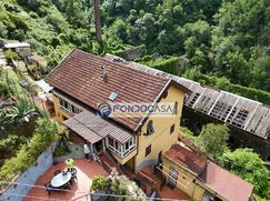 Casa Bi/Trifamiliare in Residenziale