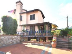 Villa in Residenziale