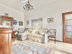 Casa Bi/Trifamiliare in Residenziale