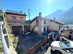 Casa Bi/Trifamiliare in Residenziale