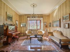 Casa Bi/Trifamiliare in Residenziale
