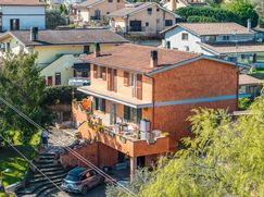 Casa Bi/Trifamiliare in Residenziale