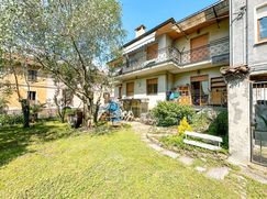 Casa Bi/Trifamiliare in Residenziale