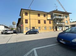 Casa Bi/Trifamiliare in Residenziale