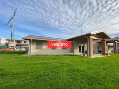 Casa Bi/Trifamiliare in Residenziale