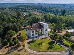 Villa in Residenziale