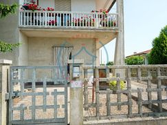 Casa Bi/Trifamiliare in Residenziale