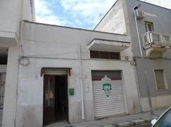 Negozio/Locale commerciale in Commerciale